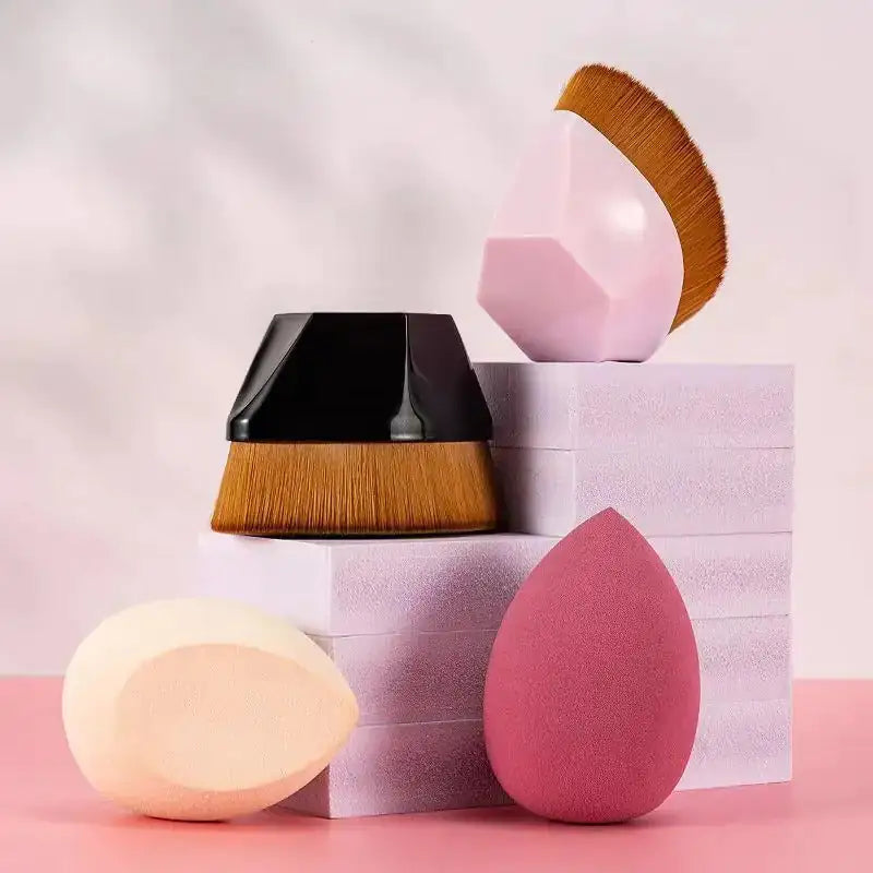 Beauty Blenders/Foundation Brushes Set - DivineLuxes